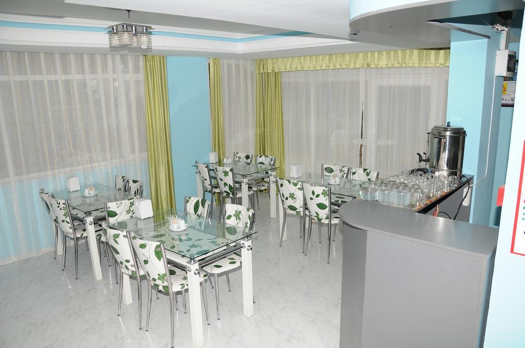 Volkii Otel1 Antalia Esterno foto